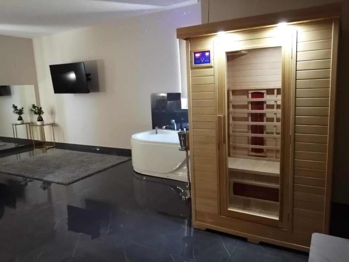 Hotel Elite Varcaturo Dış mekan fotoğraf